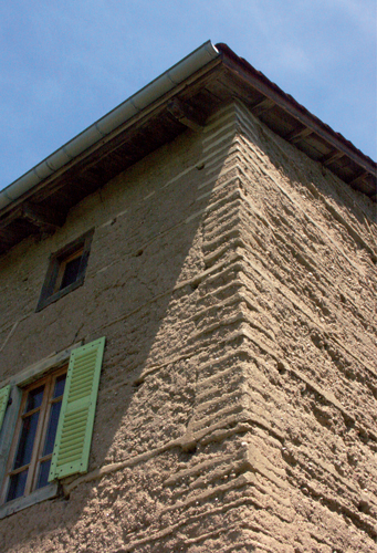 Maison en pisé